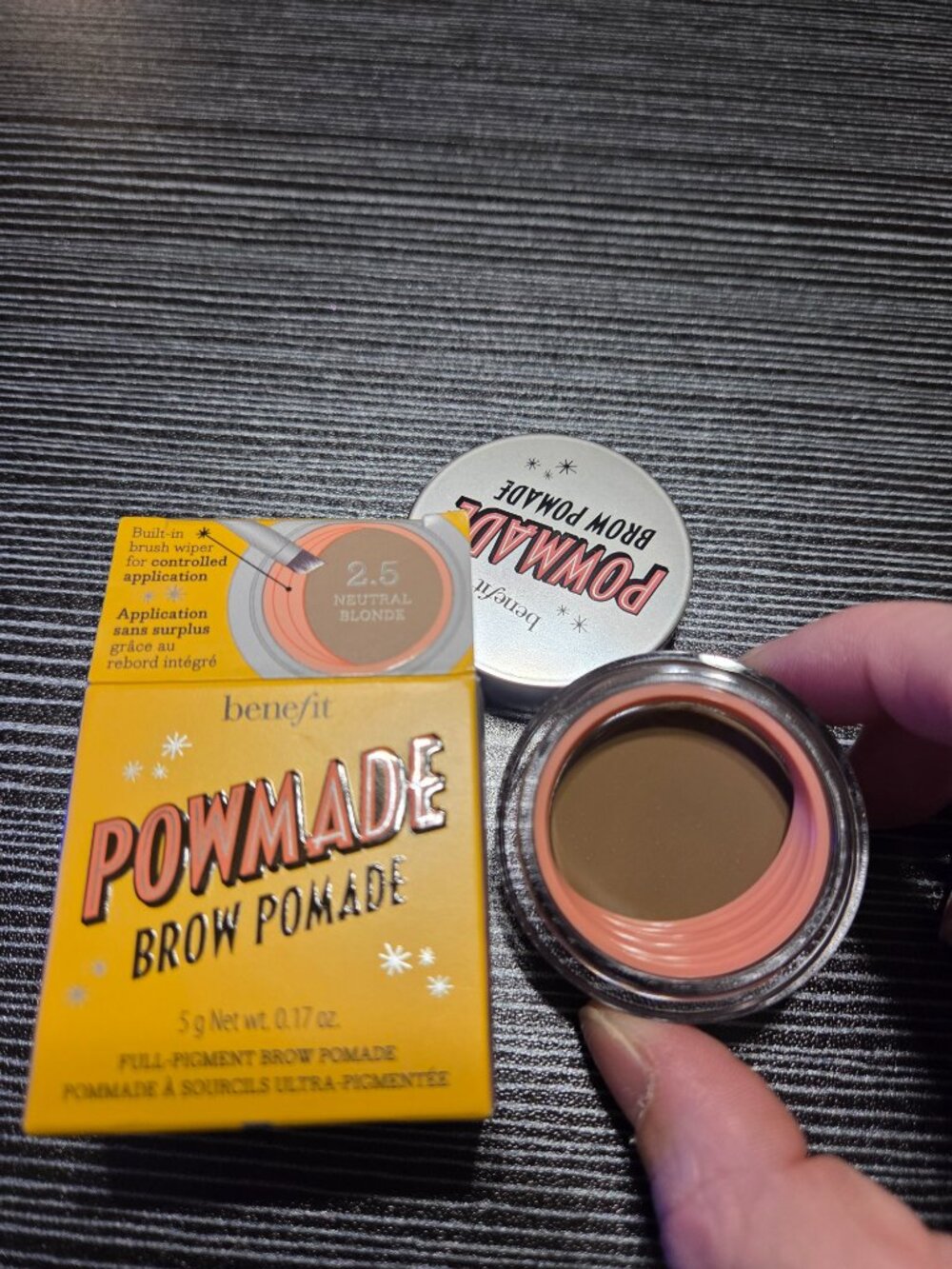 Benefit Brow Pomade multiple shades choose one below - Picture 3 of 6